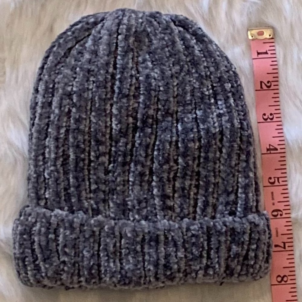 Super Soft & Cozy GRAY Chenille Beanie Winter Hat - Picture 5 of 8